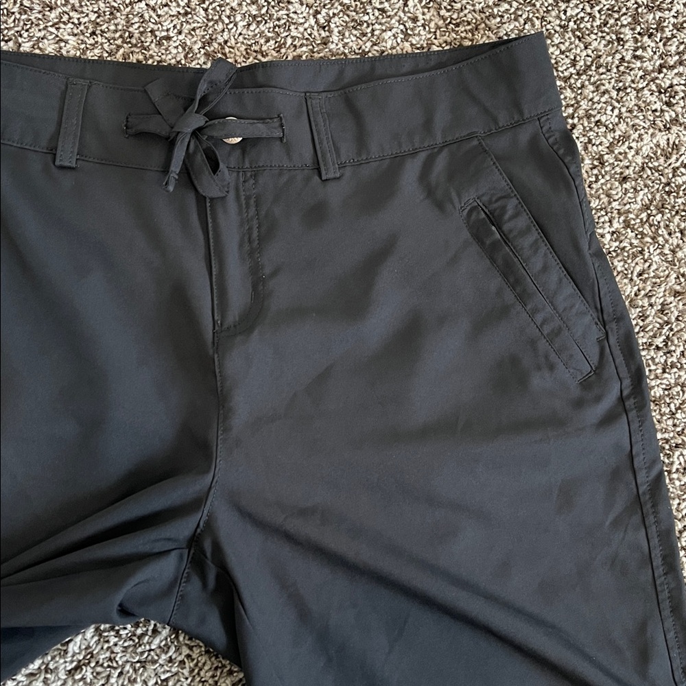 Magellan Outdoors Women's Bermuda Shorts Large - Picture 6 of 6